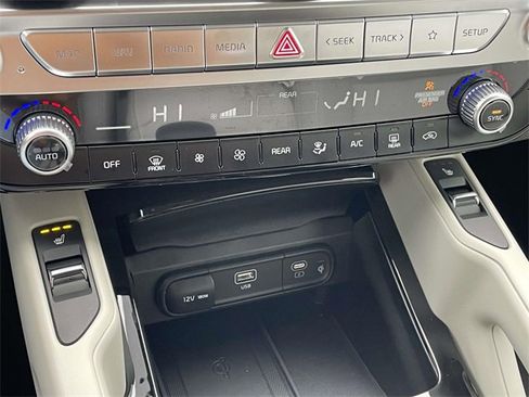 New 2025 Kia Telluride S image 39