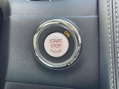 Used 2020 Nissan Armada SV image 26