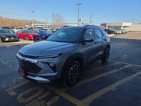 Used 2024 Chevrolet TrailBlazer LT image 9