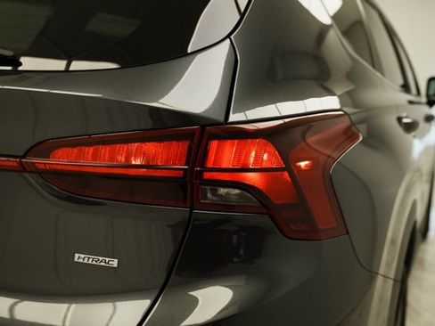 Used 2023 Hyundai Santa Fe SE image 11