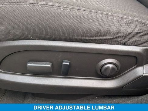 Used 2017 Chevrolet Traverse LT image 15