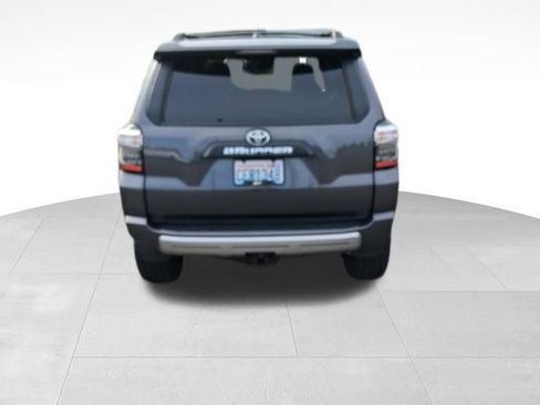 Used 2022 Toyota 4Runner TRD Off-Road Premium AWD/4WD image 8