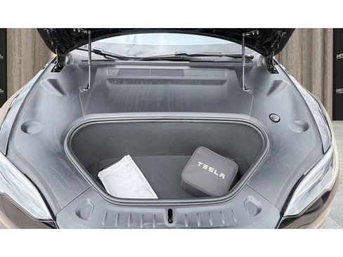 Used 2023 Tesla Model S AWD/4WD image 19