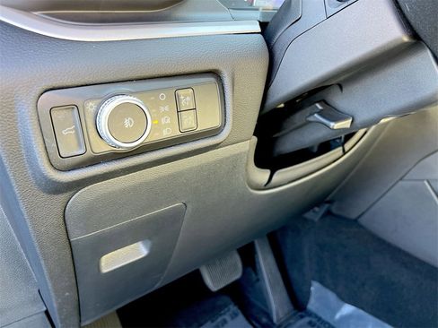 Used 2023 Ford Explorer XLT w/ Equipment Group 202A image 16