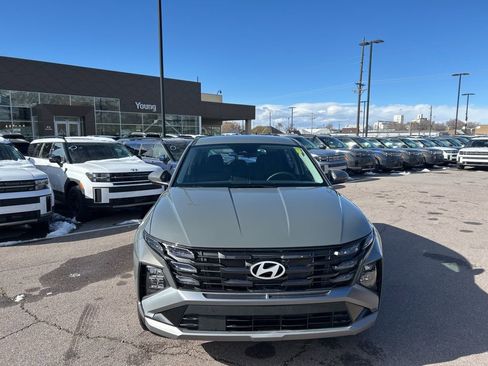 Used 2026 Hyundai Tucson SE image 2