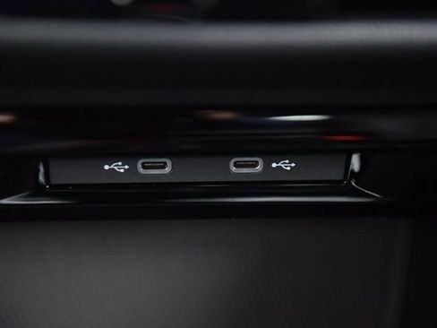 Certified 2025 Volkswagen GTI SE image 16