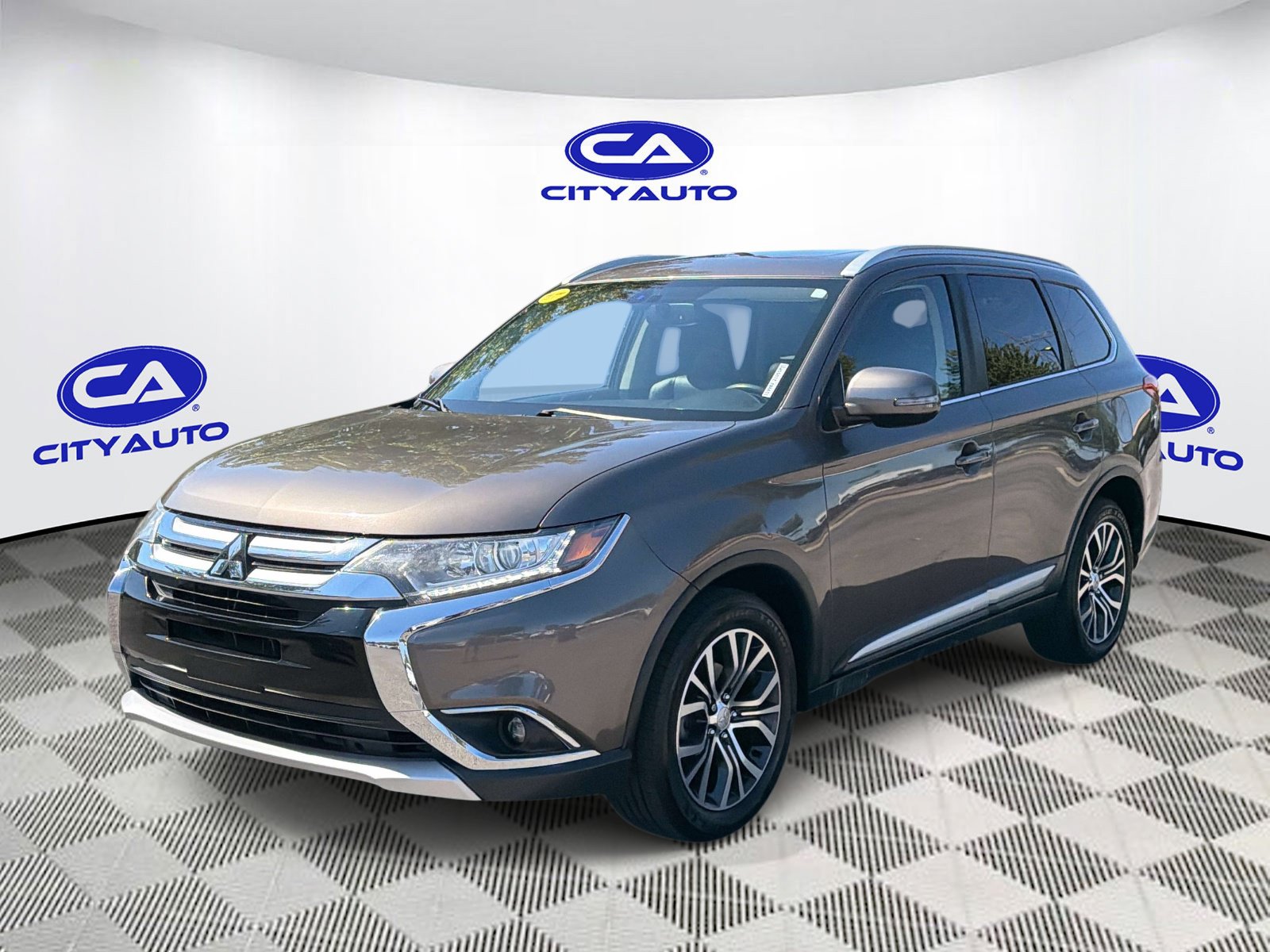 Used 2017 Mitsubishi Outlander SEL FWD image 8