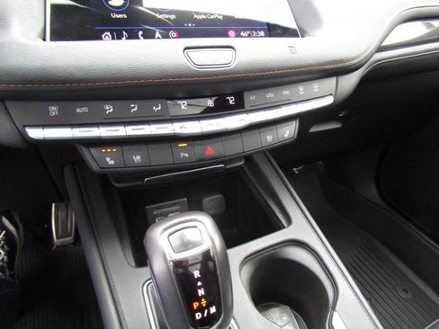 Used 2019 Cadillac XT4 Sport image 17