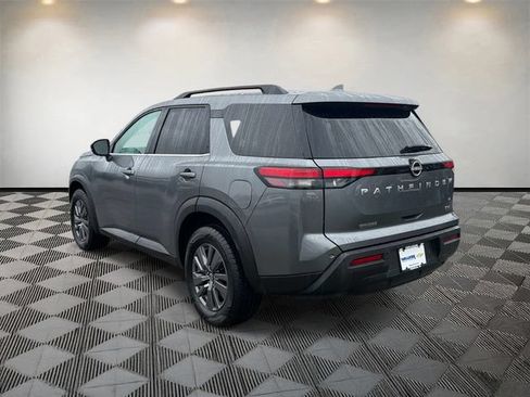Used 2024 Nissan Pathfinder SV FWD image 7