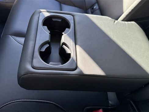 Used 2023 MAZDA MAZDA3 s image 38