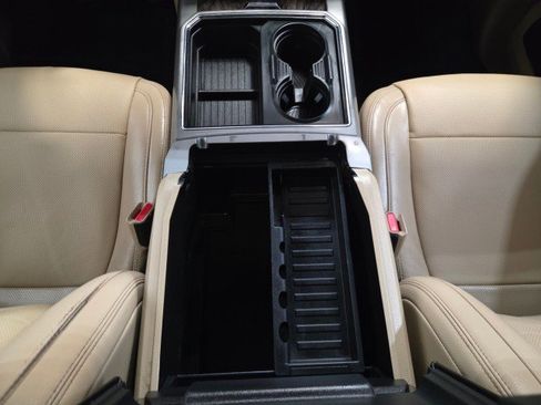 Used 2017 Ford F250 Lariat w/ Chrome Package image 84