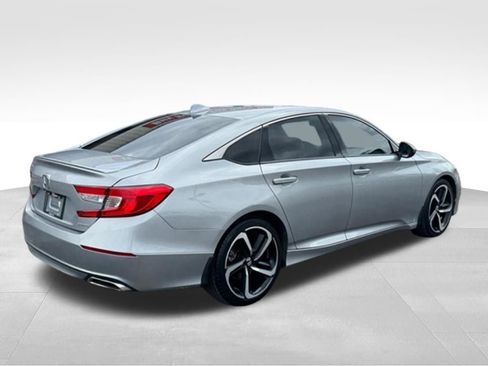 Used 2019 Honda Accord Sport image 6