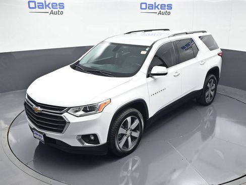 Used 2020 Chevrolet Traverse LT w/ LT Premium Package FWD image 50