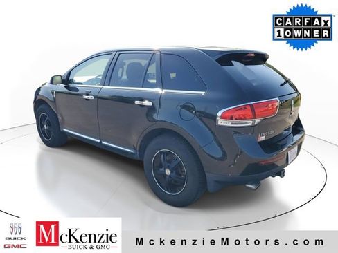 Used 2013 Lincoln MKX FWD image 3