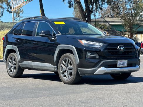 Used 2022 Toyota RAV4 Adventure image 8