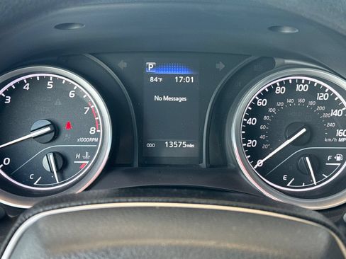 Used 2024 Toyota Camry LE FWD image 28