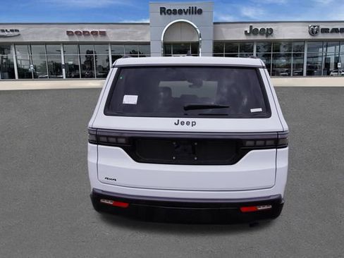 New 2026 Jeep Grand Wagoneer Limited AWD/4WD image 4