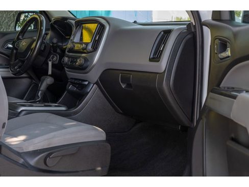 Used 2017 Chevrolet Colorado LT image 10