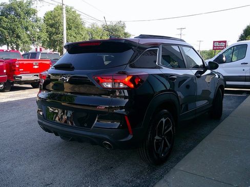 Used 2021 Chevrolet TrailBlazer RS w/ Technology Package FWD image 5