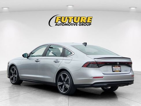 Used 2025 Honda Accord Sport image 7