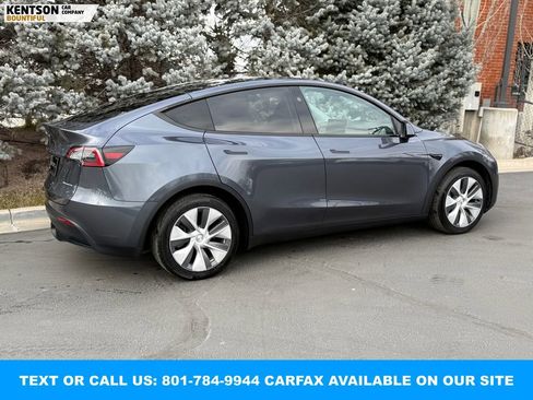 Used 2023 Tesla Model Y Long Range image 9