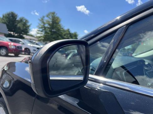 Used 2019 Ford Fusion SE image 21