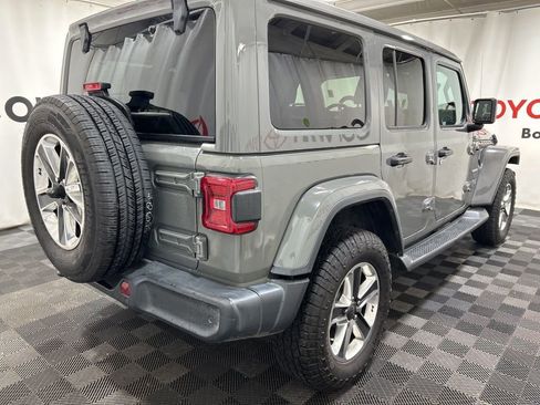 Used 2019 Jeep Wrangler Unlimited Sahara image 8