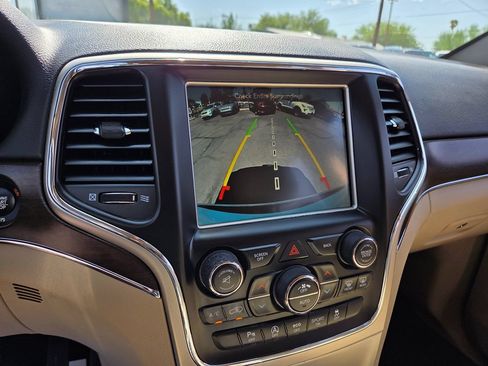 Used 2017 Jeep Grand Cherokee Limited w/ Trailer Tow Group IV AWD/4WD image 47