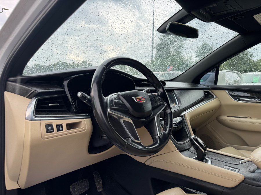 Used 2019 Cadillac XT5 AWD image 14