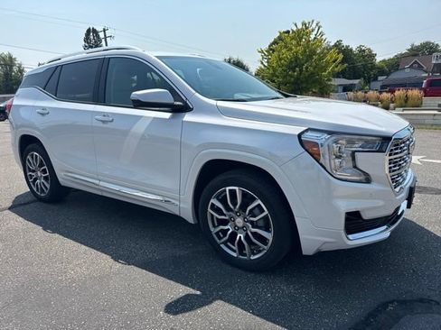 Used 2022 GMC Terrain Denali AWD/4WD image 7