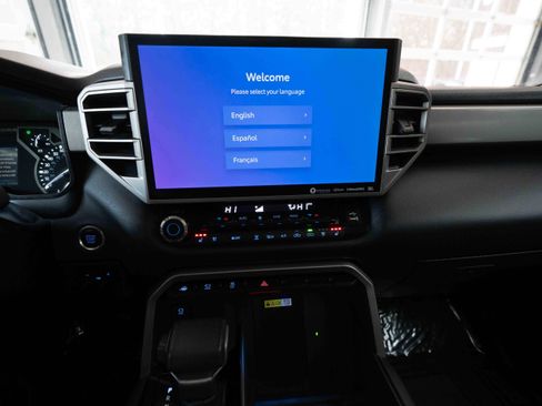 Used 2023 Toyota Tundra Limited image 17