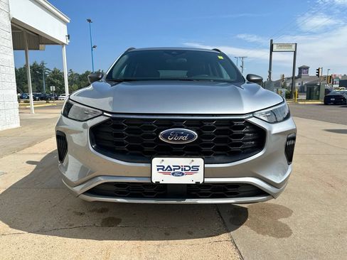 Used 2023 Ford Escape ST-Line w/ Tech Pack #1 AWD/4WD image 2