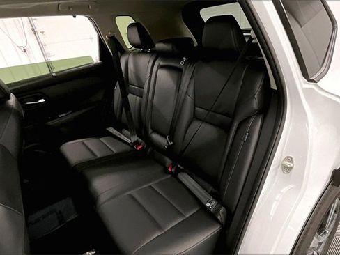 Used 2024 Nissan Rogue SL w/ SL Premium Package image 21