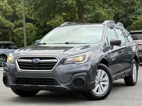 Used 2019 Subaru Outback 2.5i image 1