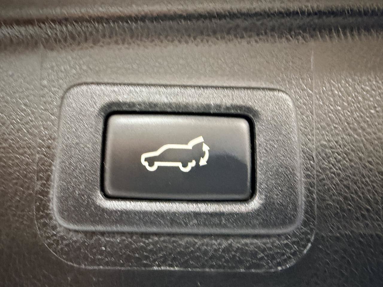 Used 2017 Subaru Outback 2.5i Limited AWD/4WD image 20