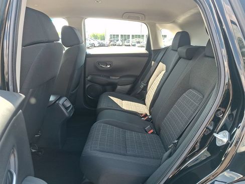Used 2023 Honda HR-V LX image 10