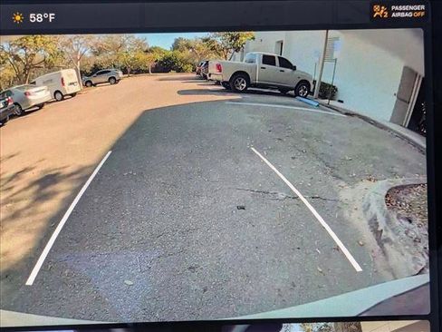 Used 2021 Tesla Model Y Long Range image 7