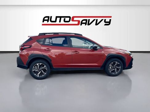Used 2025 Subaru Crosstrek 2.5i Premium AWD/4WD image 8