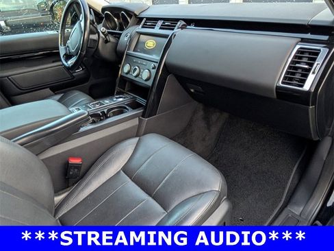 Used 2019 Land Rover Discovery SE image 14