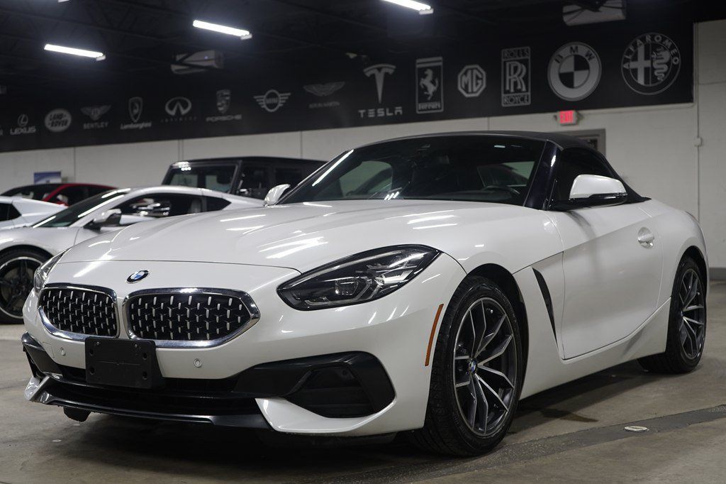 Used 2022 BMW Z4 sDrive30i w/ Driving Assistance Package RWD image 1