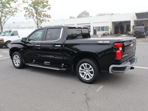 Used 2023 Chevrolet Silverado 1500 LTZ w/ LTZ Convenience Package II AWD/4WD image 8
