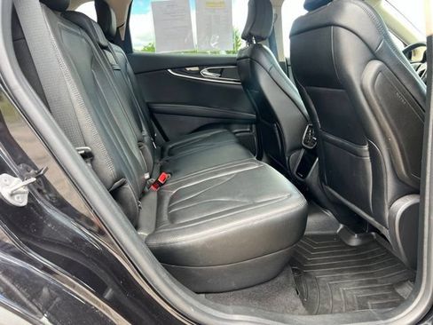 Used 2023 Lincoln Nautilus AWD image 24