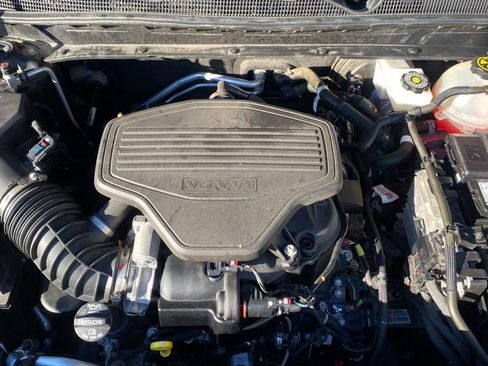 Used 2021 Chevrolet Blazer LT image 13