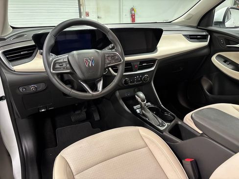 Used 2024 Buick Encore GX Preferred FWD image 27