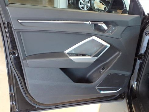 Used 2019 Audi Q3 2.0T Premium Plus w/ Premium Plus Package image 10