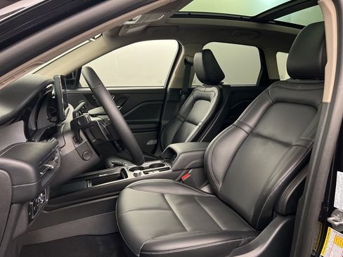 New 2026 Lincoln Corsair Premiere image 27