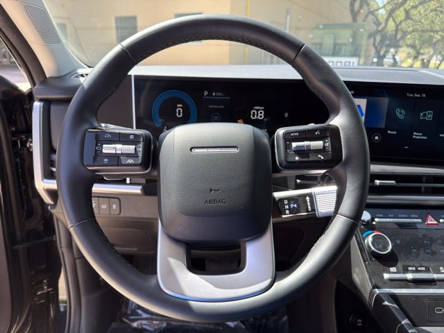 Used 2024 Hyundai Santa Fe SEL FWD image 8