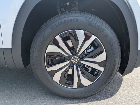 New 2026 Volkswagen Atlas SE FWD image 11