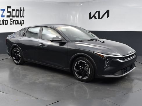 Used 2025 Kia K4 EX FWD image 7