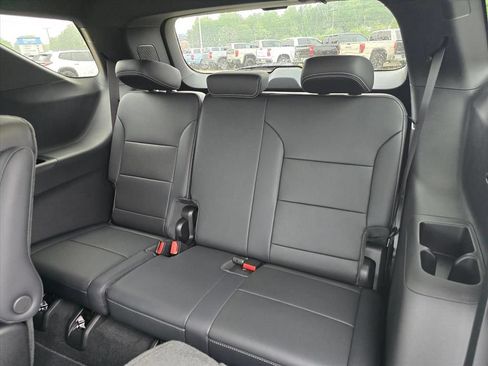 New 2026 Chevrolet Traverse LT w/ Driver Confidence Package FWD image 11